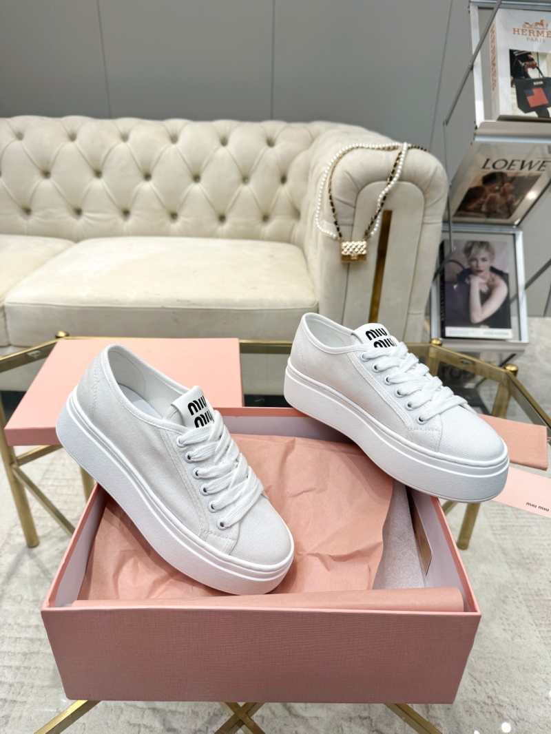 Miu Miu Casual Shoes